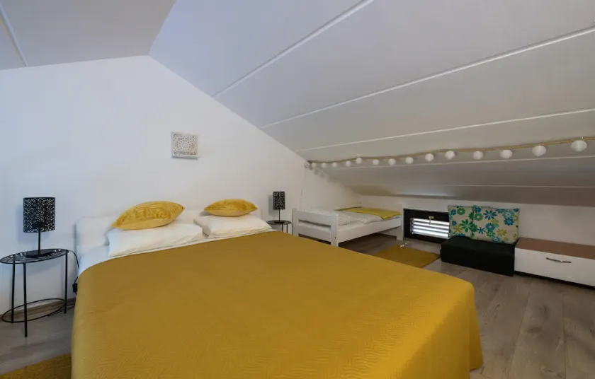 Stunning Apartment in Duga Uvala With Wifi and 1 Bedrooms - Image 1