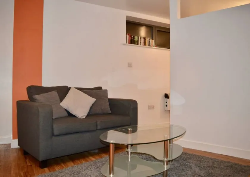Cosy Apartment in Manchester City Centre - Image 1