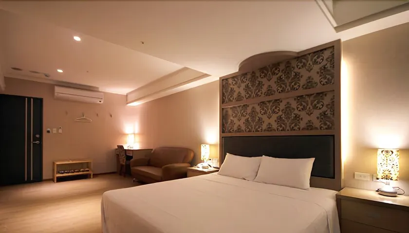 Lihao Hotel - Image 1