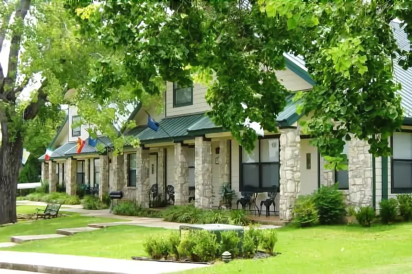 Rio Vista Resort - Image 1