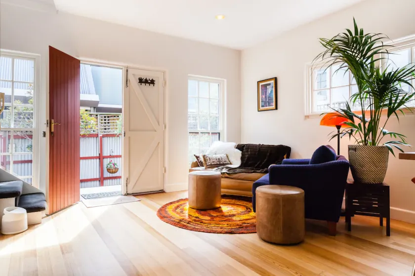 VERA, 1BDR South Melbourne Apartment - Image 1