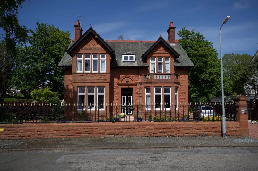 Muirholm Bed & Breakfast - Image 1