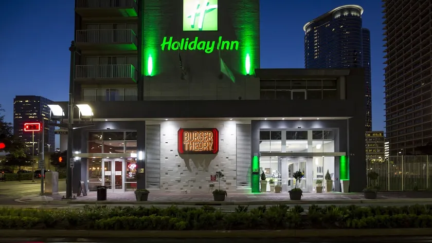 Holiday Inn Houston Downtown - Image 1