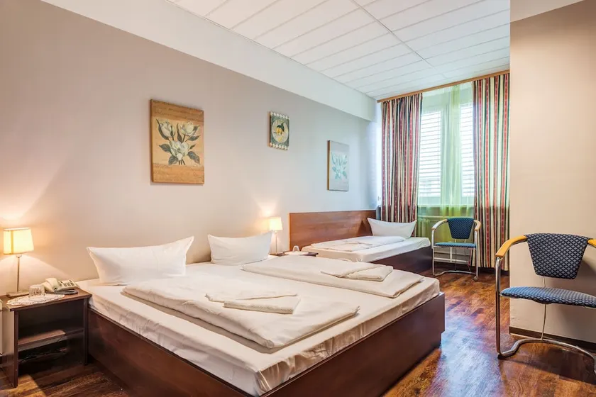 Hotel Arrival - Image 1