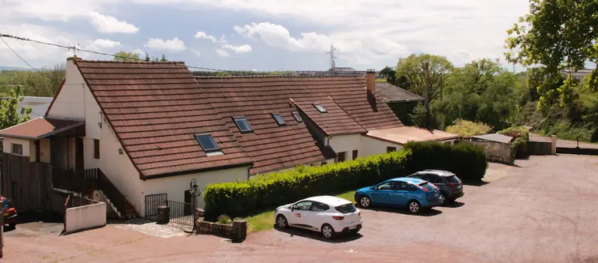 Gites De Montvaltin - Image 1