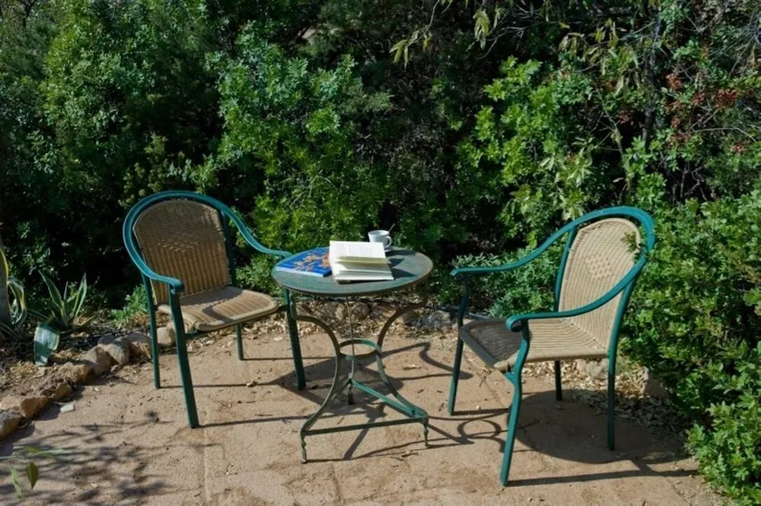 To The Garden - Image 1