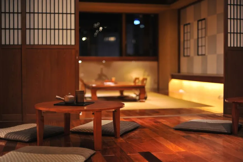 Khaosan Tokyo Samurai Capsule - Image 1