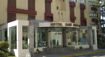 San Remo Park Hotel - Image 1