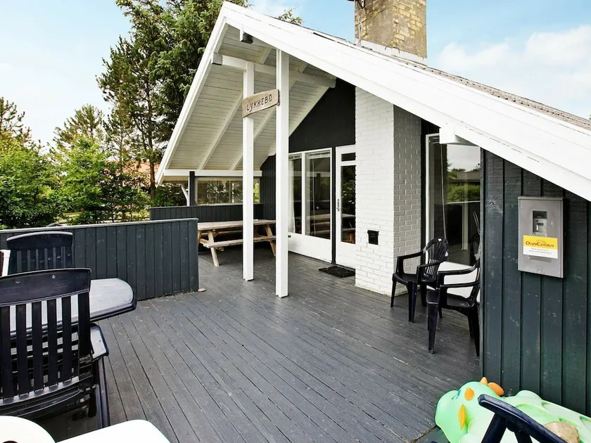 Quaint Holiday Home in Sjællands Near Beaches - Image 1