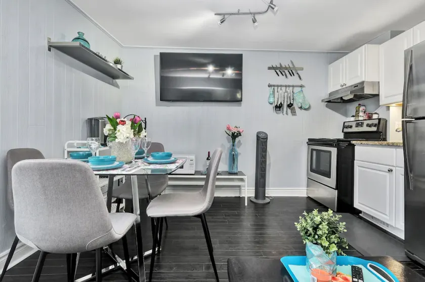Newly Renovated Modern 2BR With Rooftop Terrace - Image 1
