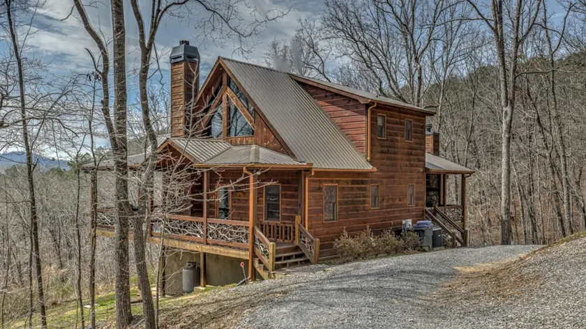 Hooked on a Feeling - Pet Friendly | Hot Tub | Shuffleboard | Outdoor Wood Burning Fireplace - Image 1