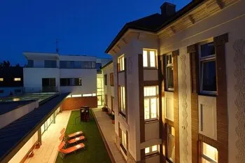 Hotel Sandor Pavillon - Image 1