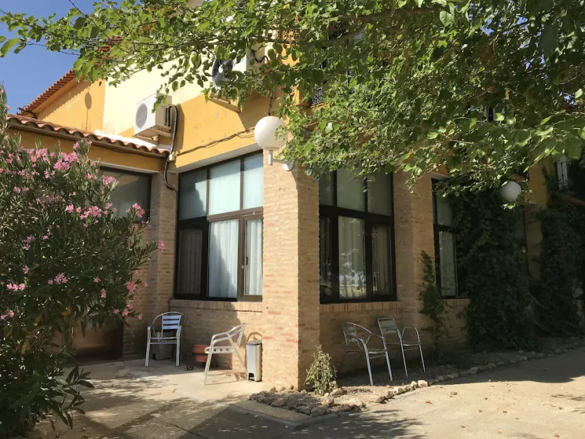 Hotel La Posada Las Mesas - Image 1