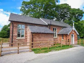 The Old School - Image 1