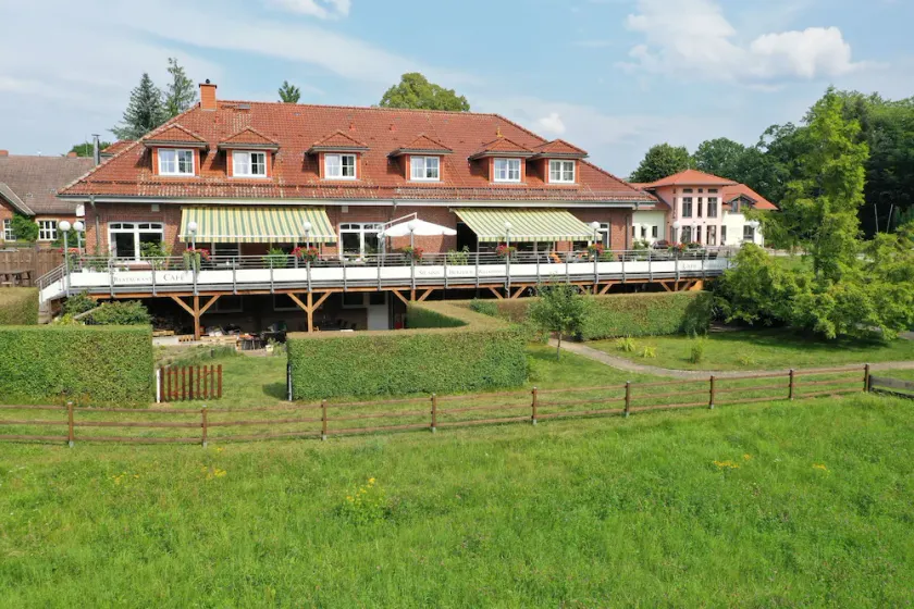 Gosch Hotel - Image 1