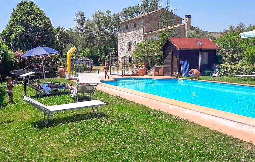 Nice Home in Fragneto Monforte With Wifi, Private Swimming Pool and 4 Bedrooms - Image 1