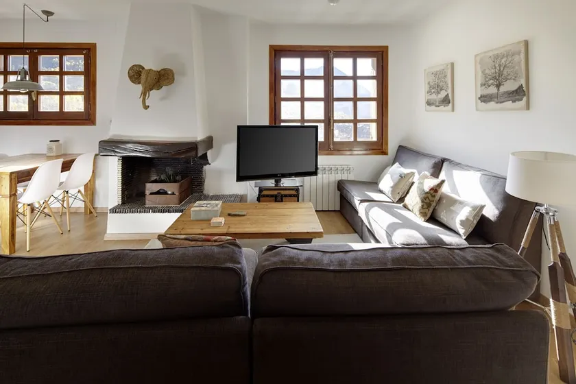 Colomers by FeelFree Rentals - Image 1