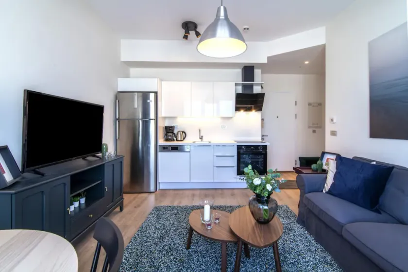 Central Residence Flat Near Metro in Kartal - Image 1