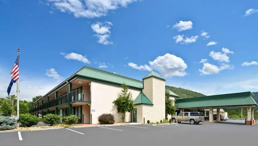 Magnuson Hotel Mountain View - Image 1