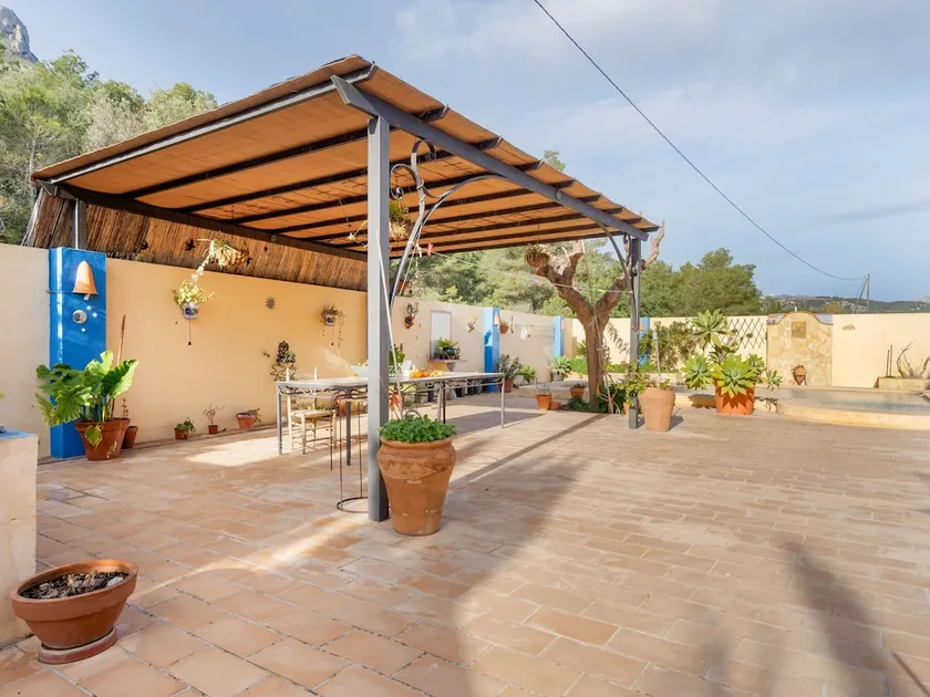 Lovely Chalet in Polop With Swimming Pool - Image 1