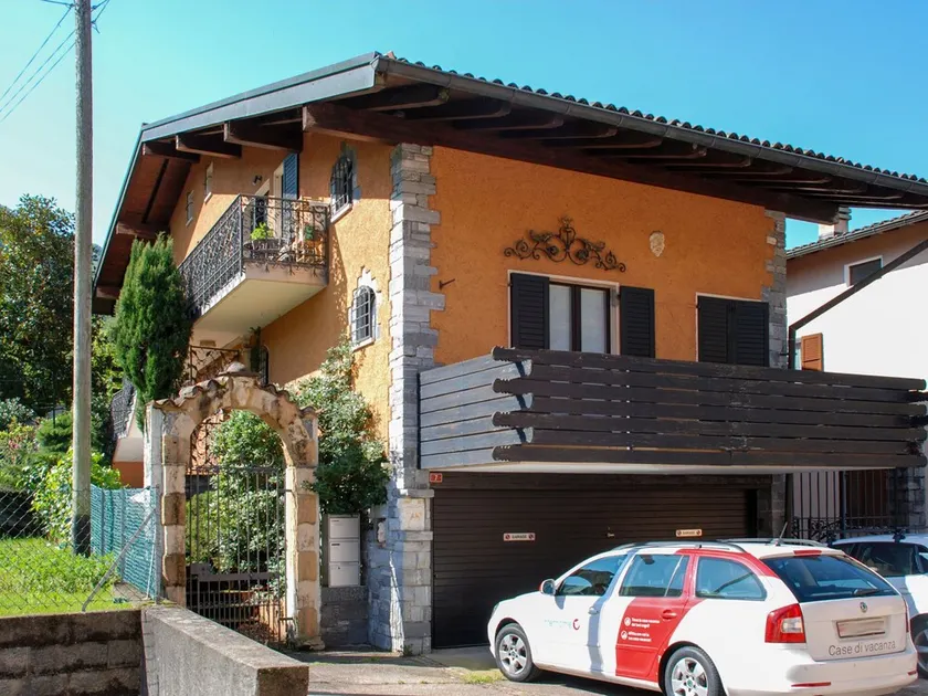 Casa Fiorita Brusino Arsizio - Image 1