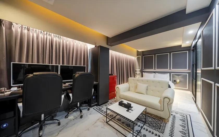 Hotel Raelle in Goyang - Image 1