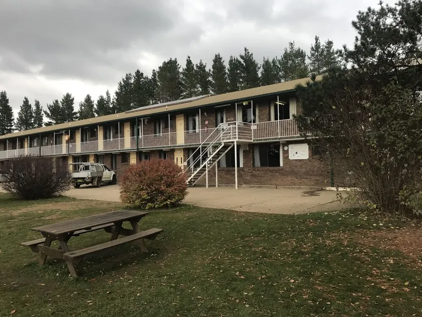 Cooba Holiday Motel - Image 1