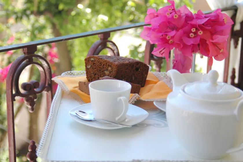 2 bedroom apartment in Lisbon with garden view - Image 1