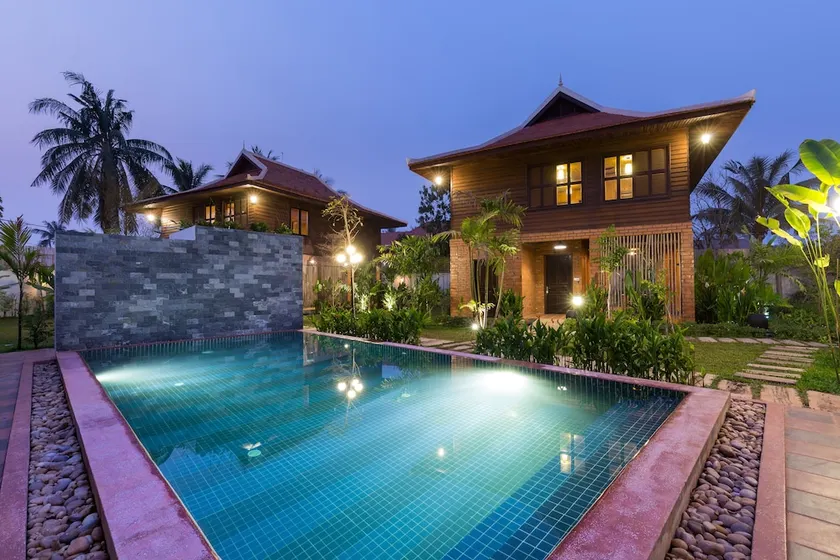 Wooden Residence Villa - Image 1