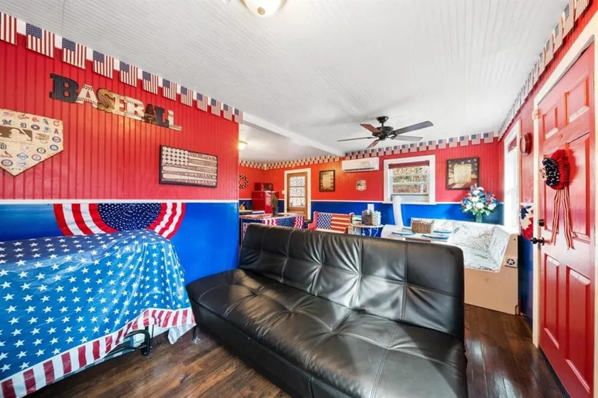 Blue Bonnet's Cabins LLC - Image 1