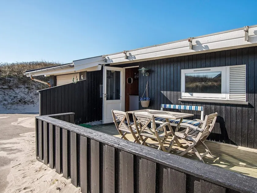 Peaceful Holiday Home in Henne Jutland With Sauna - Image 1