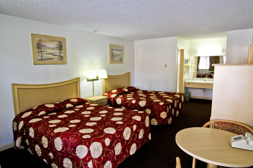 National 9 Inn South Lake Tahoe - Image 1