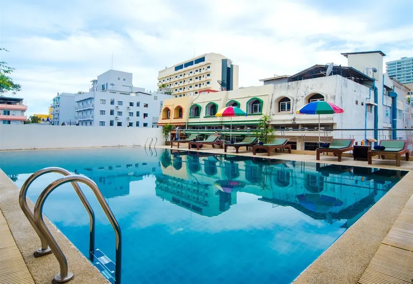 Eastiny Seven Hotel - Image 1