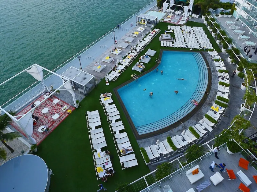 Huge Suite 3 Rooms up to 9p - 5 Hotel Sobe #916 - Image 1
