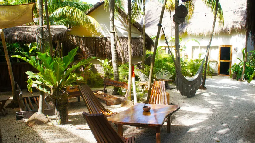 Hotel Serena Glamping Tulum - Image 1