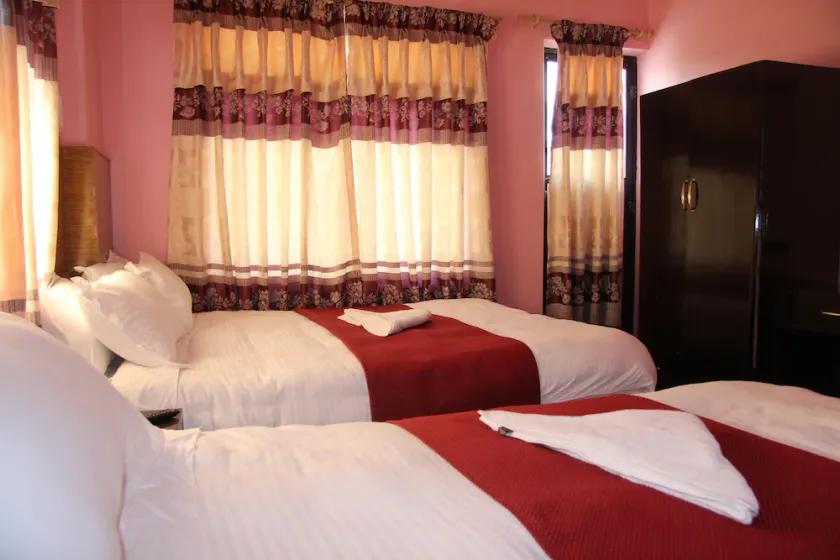 Hotel Butter Cup - Image 1