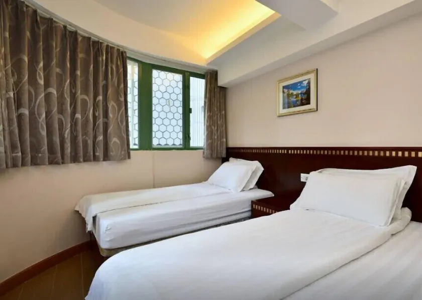 HK Mingdu Hotel - Image 1