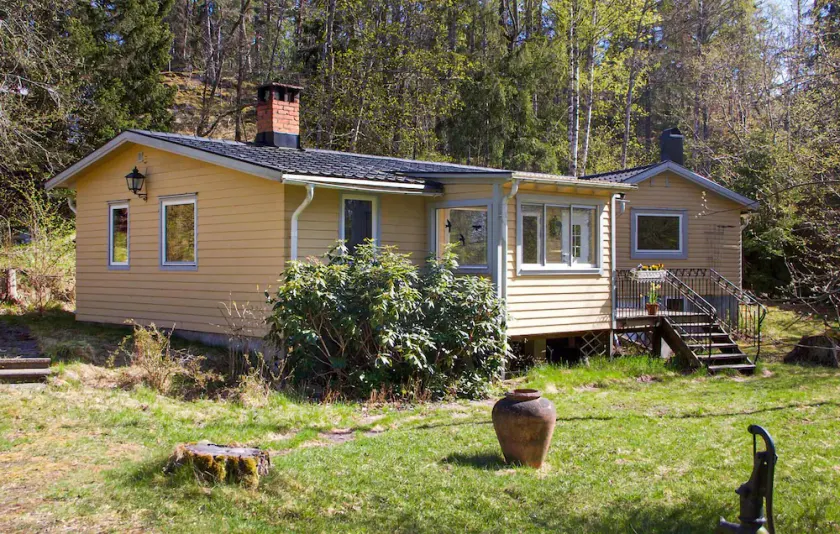 Stunning Home in Tyresö With Wifi and 3 Bedrooms - Image 1