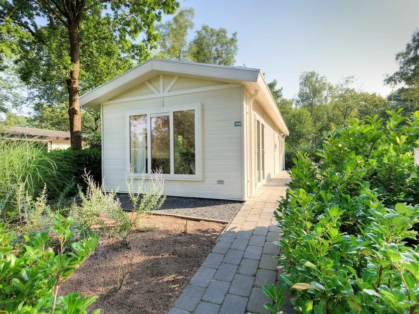 Comfortable chalet with dishwasher, close to Park De Veluwe - Image 1