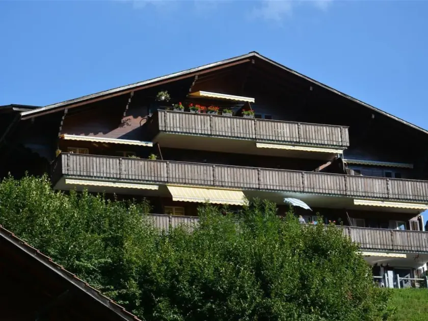 H Beli Zweisimmen in Zweisimmen - Image 1