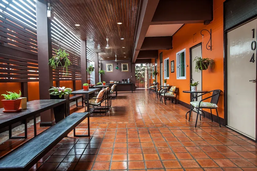 Anoma Bed and Breakfast - Image 1