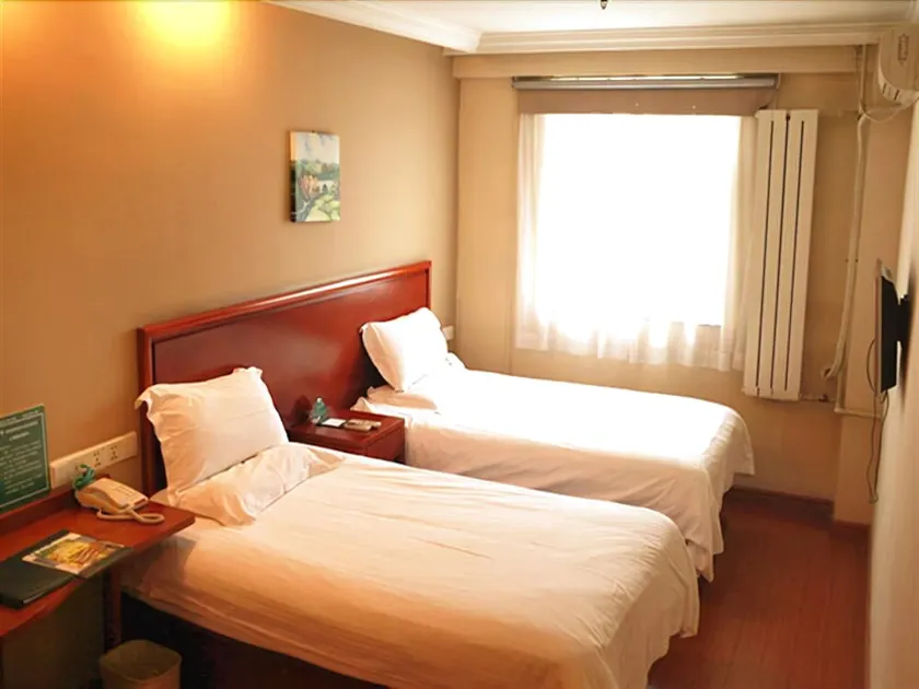 GreenTree Inn Tianjin Hongqi Road Apartment Hotel - Image 1