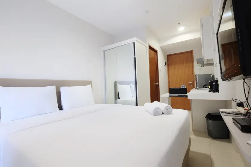 Budget Studio Apartment at Cinere Bellevue Suites - Image 1