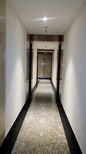 Kings Crown Hotel Salt Lake - Image 1