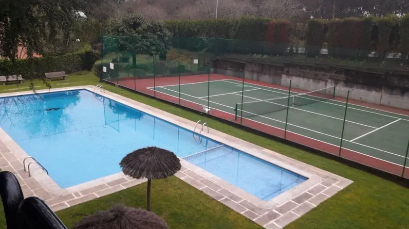 House With 3 Bedrooms in Oleiros, With Wonderful City View, Pool Acces - Image 1