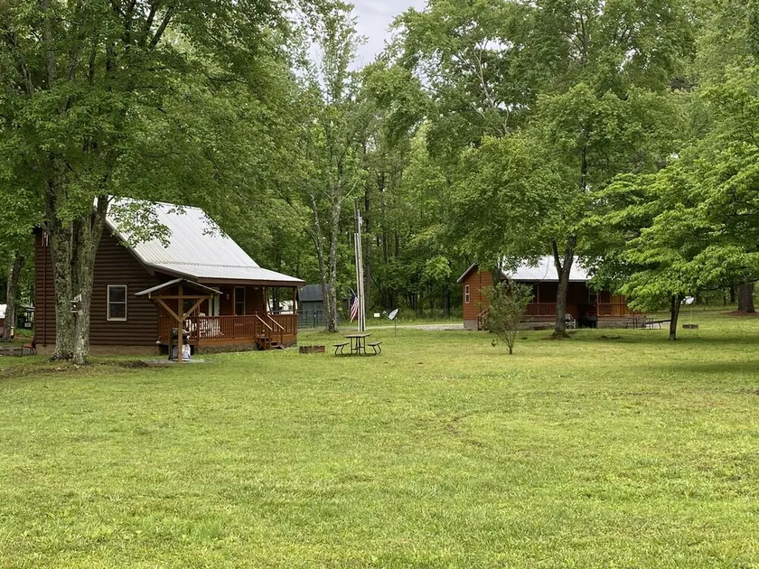 Little Easy Cabins - Image 1