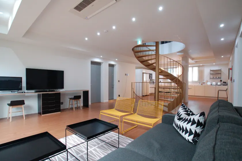 YE'4 Guesthouse - Image 1