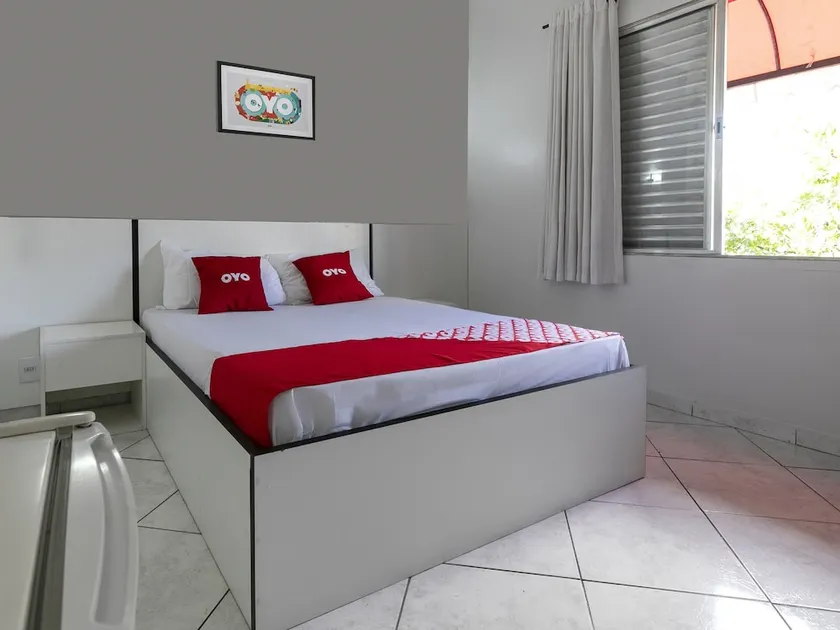 OYO Hotel Sunshine - Image 1