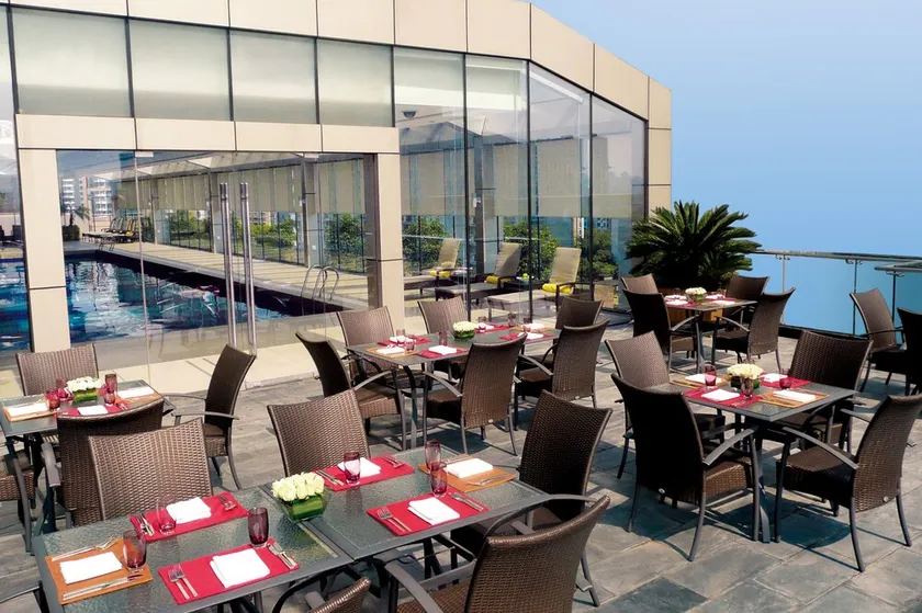 Parkline Century Park Hotel Shanghai - Image 1
