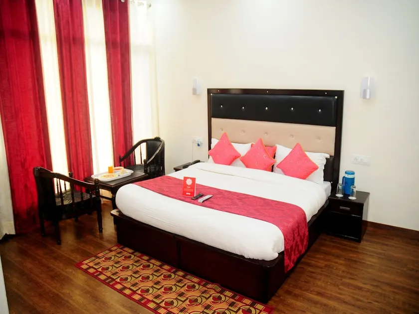 Hotel Anjukul by OYO Rooms - Image 1